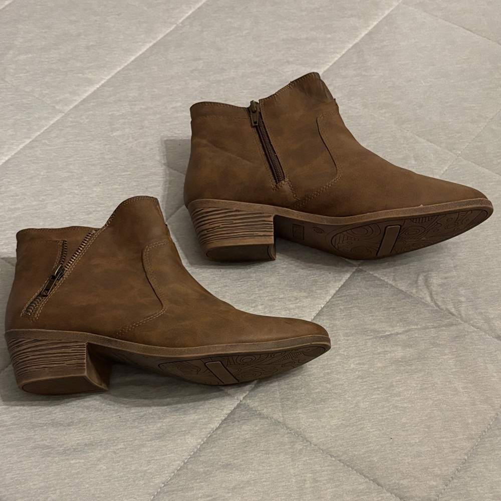Faded Glory Tan Ankle Booties